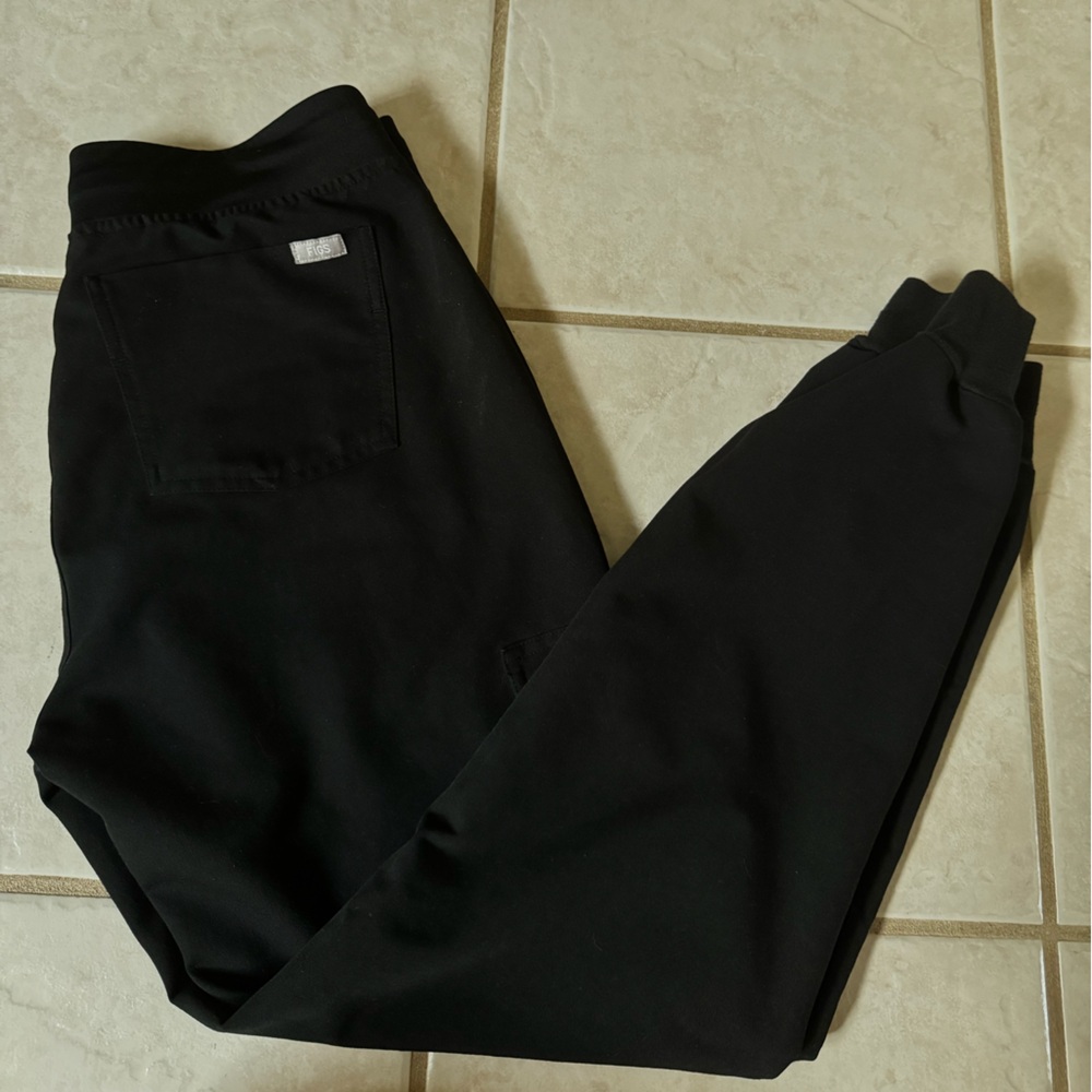 Figs black joggers